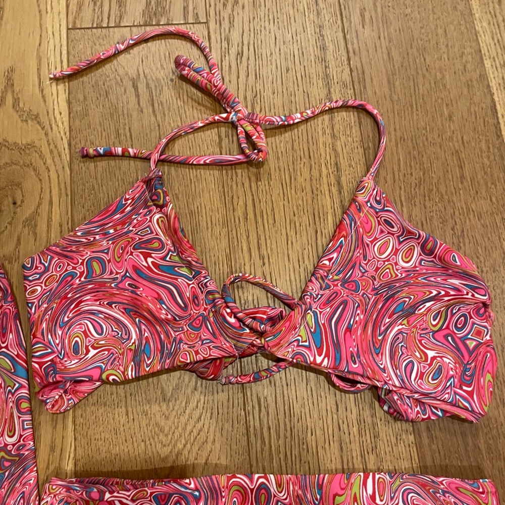 Play It Cool Swirly Rave Set - Picture 5 of 7